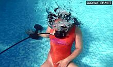 俄罗斯业余爱好者在水下自慰,让你的观赏快感更加刺激!